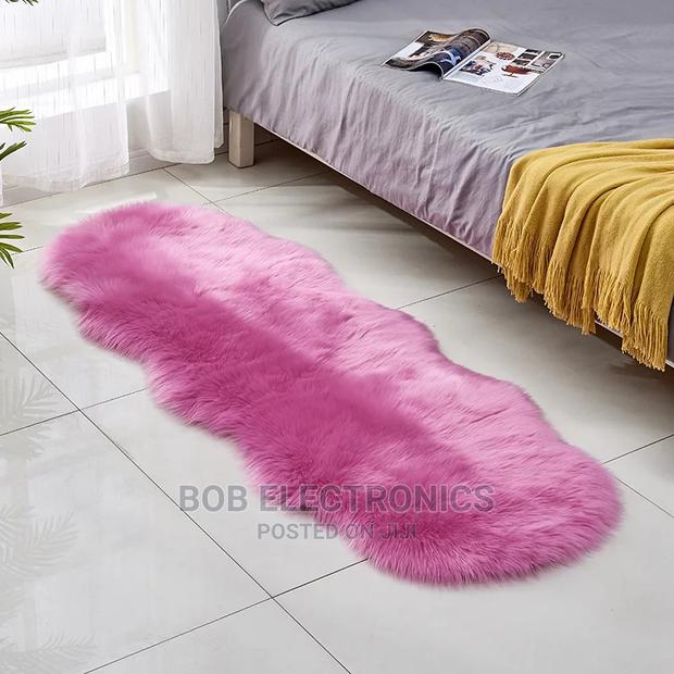 Fur Faux Rugs - thumbnail 5