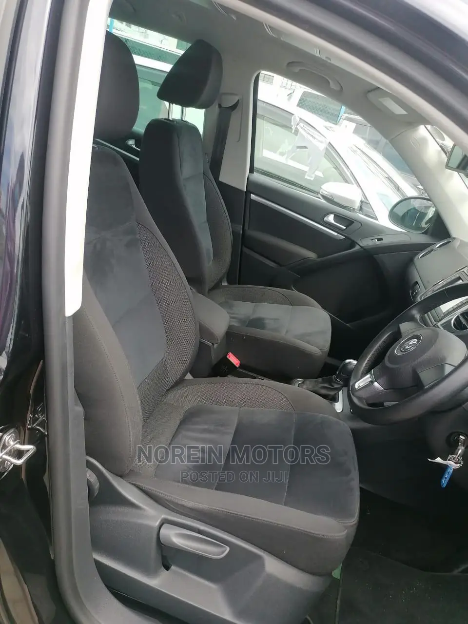 Volkswagen Tiguan 2015 Black