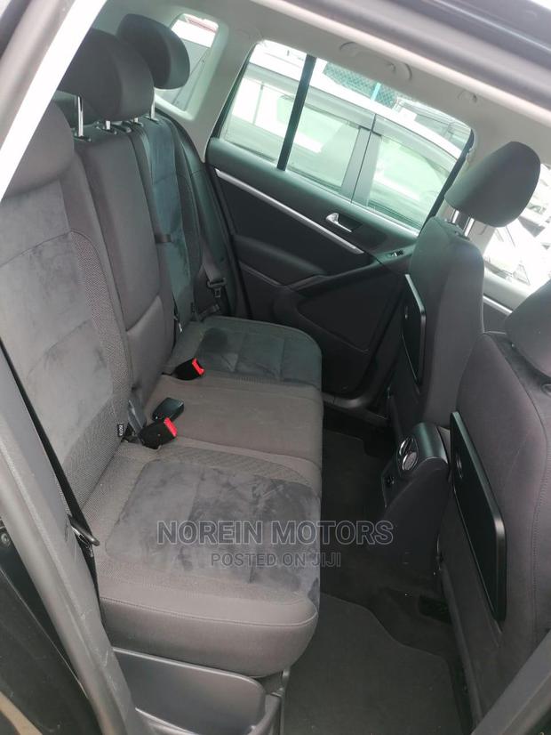 Volkswagen Tiguan 2015 Black - thumbnail 7