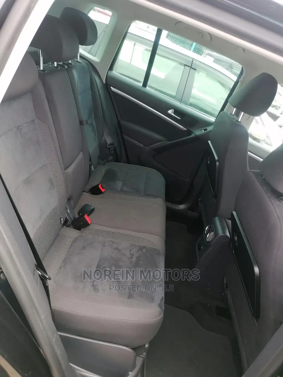 Volkswagen Tiguan 2015 Black