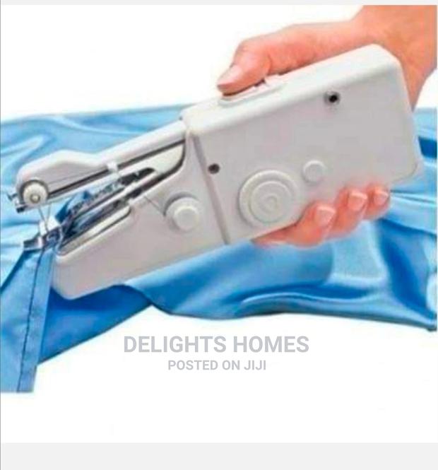 Handheld Sewing Machine - thumbnail 2