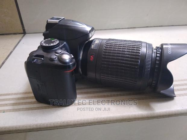 Nikon DSLR - thumbnail 2