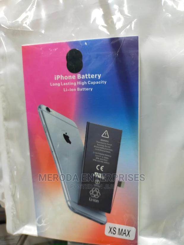 iPhone Xs Max Battery - thumbnail 2
