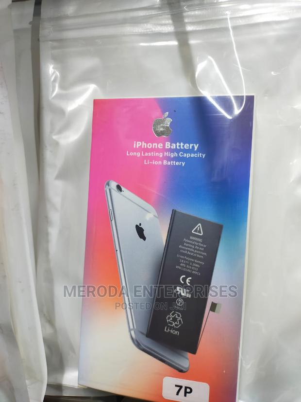 iPhone 7plus Battery - thumbnail 3