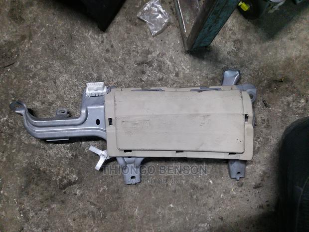 Toyota Mark X Knee Airbag - main view