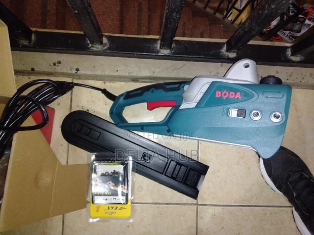 Quality Electric Power Saw - main view