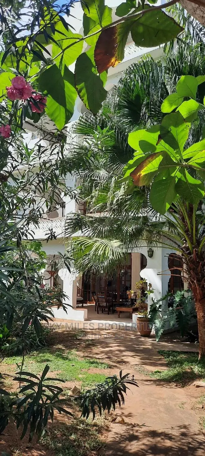 3bdrm Shared Apartment in La Marina, Mtwapa for rent