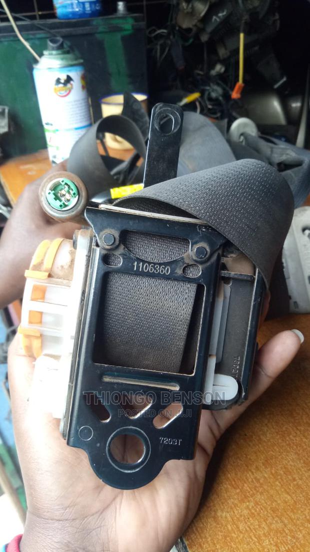 Prado 150 Seats Belts - thumbnail 2