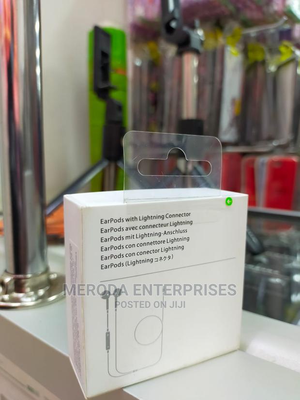 Earponds With Lighting Connector - thumbnail 3