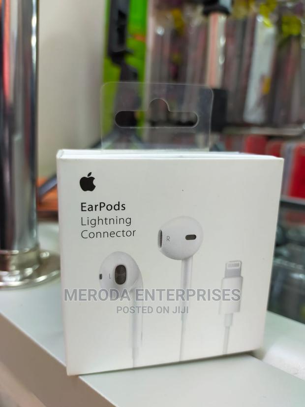 Earponds With Lighting Connector - main view