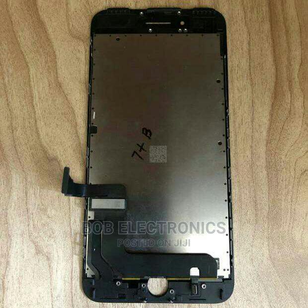 Offers on Screen Replacement for iPhone 7 - thumbnail 2