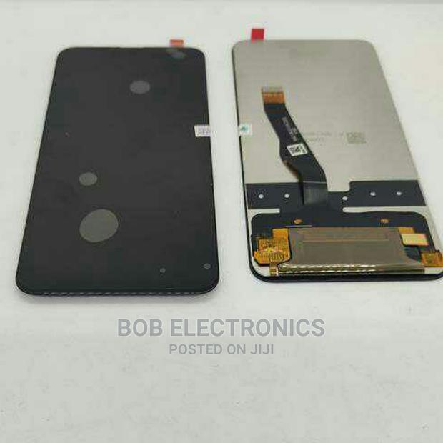 Clean Huawei Y9 2019 Screen Replacement