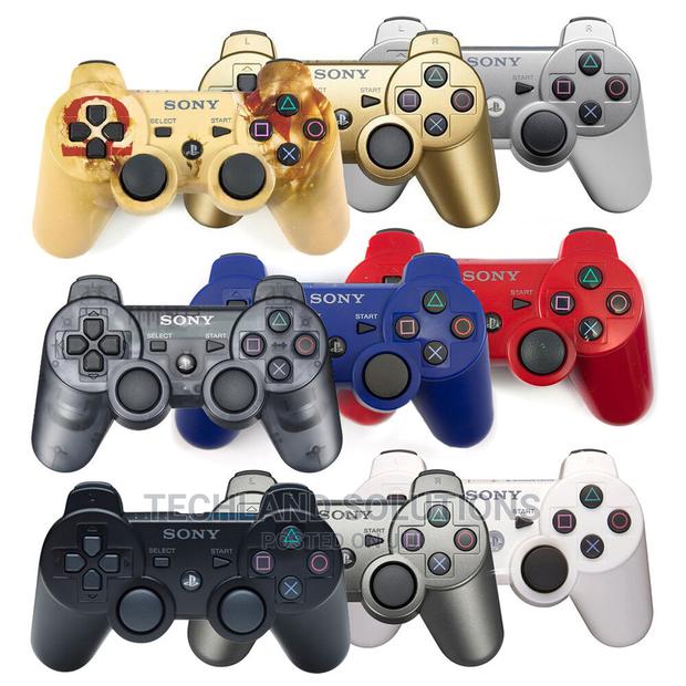 Coloured Ps3 Wirelless Pad - main view