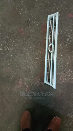 Toyota G Touring Grill