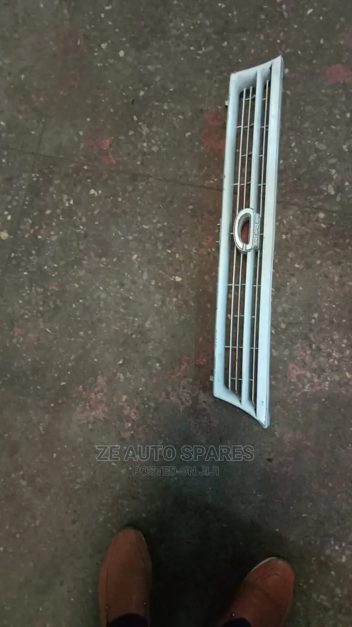 Toyota G Touring Grill