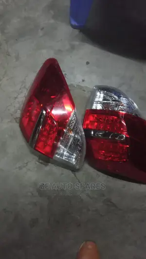 Toyota Van Guard Tail Lights With Chrome