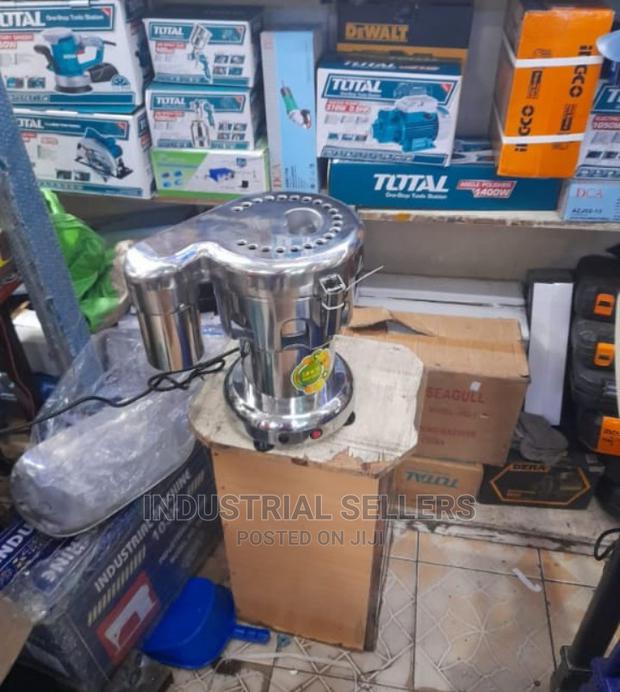 Commercial Juicer