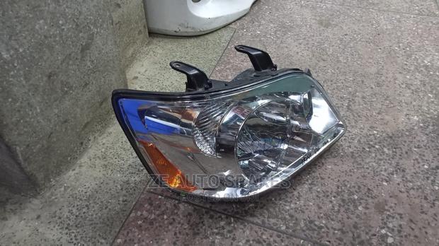 Toyota Noah Headlight Xenon