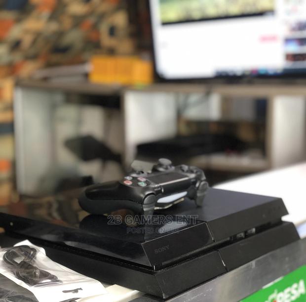 Play Station 4 Standard Version - thumbnail 2