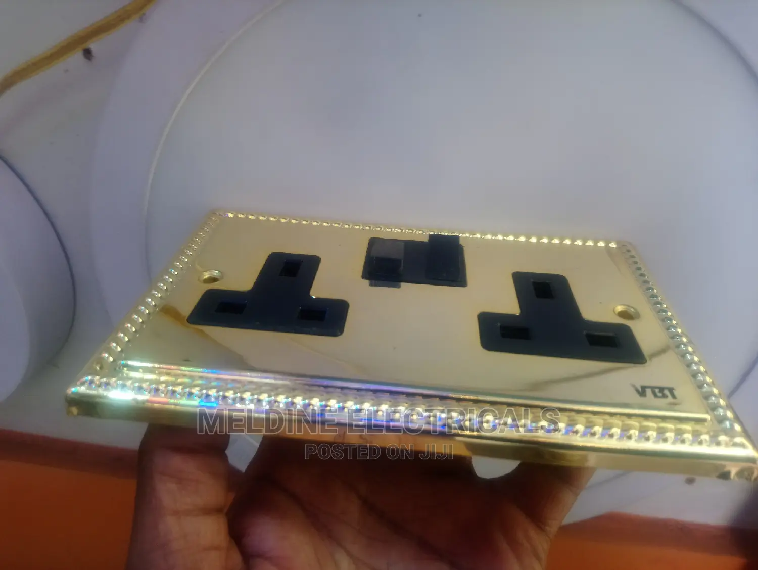 Gold Double Socket 13A