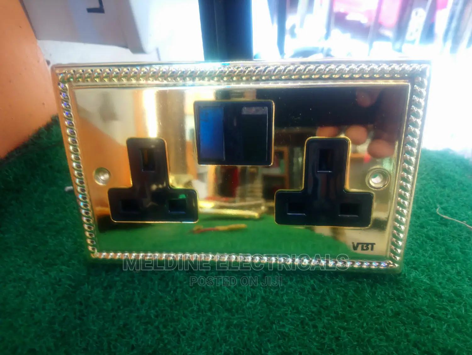 Gold Double Socket 13A