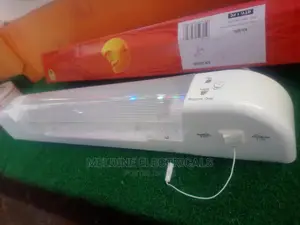 Dual Voltage Shaver Light