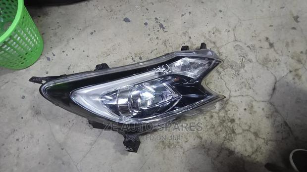 Nissan Note Headlight 2015 Xenon