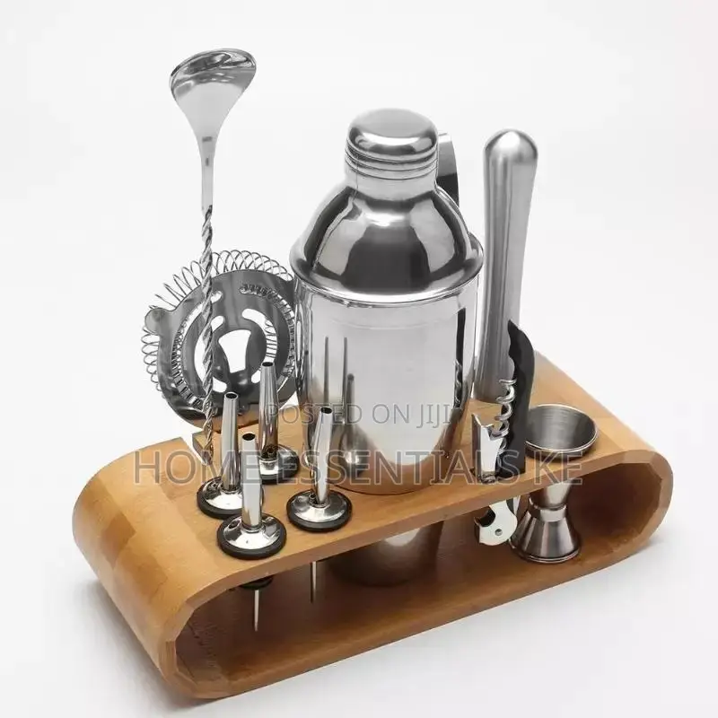 *Bar/Party Cocktail Shaker Set Including the Board