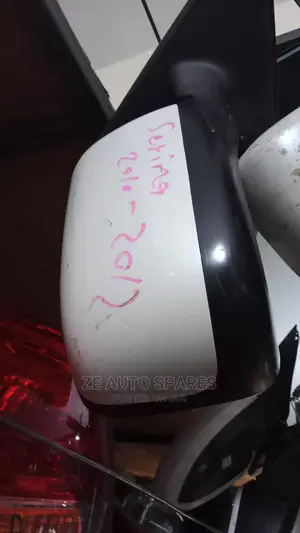 Nissan Serina 2012 Side Mirrors