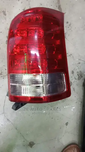 Toyota Wish Back Light 2005