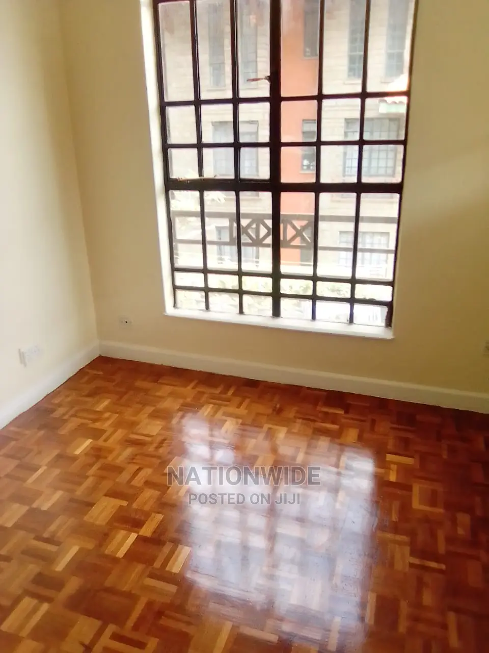 3bdrm Block of Flats in Valley Arcade for Rent