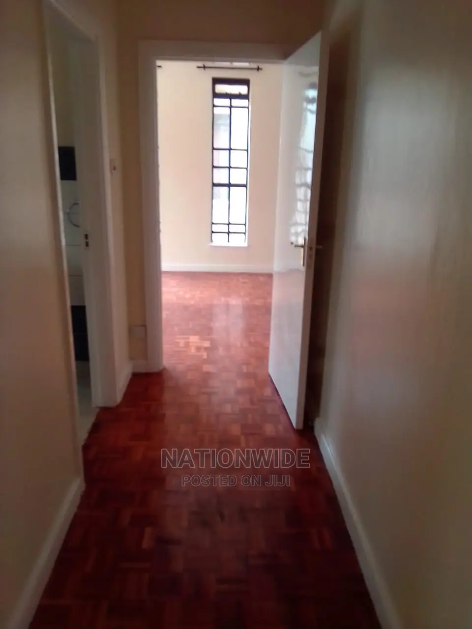 3bdrm Block of Flats in Valley Arcade for Rent