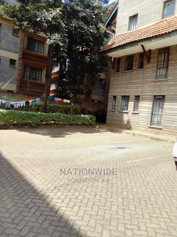 3bdrm Block of Flats in Valley Arcade for Rent