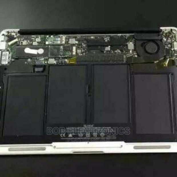 We Deliver Apple Macbook Air Batteries