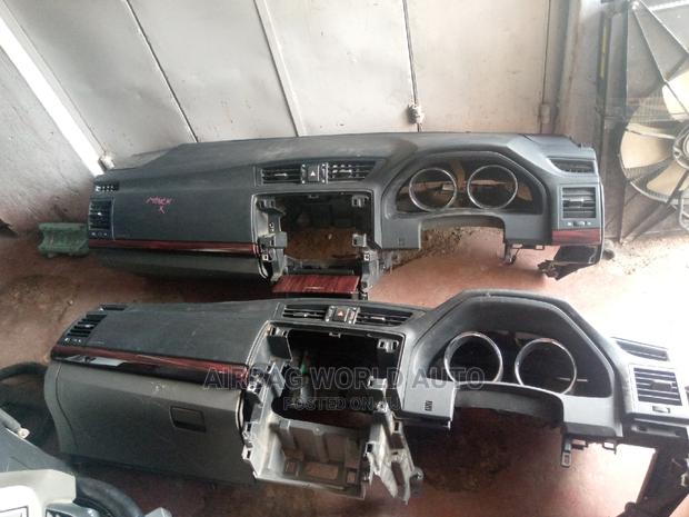 2010mark X - main view