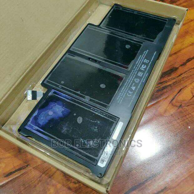 Genuine Apple Macbook Air Batteries - main view