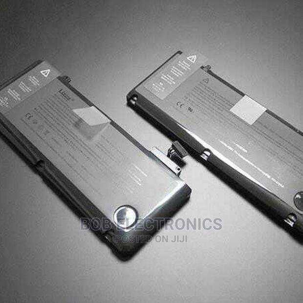 New Apple Macbook Pro Batteries Available - main view