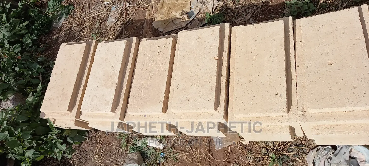 Brownish,Yellowish Stones