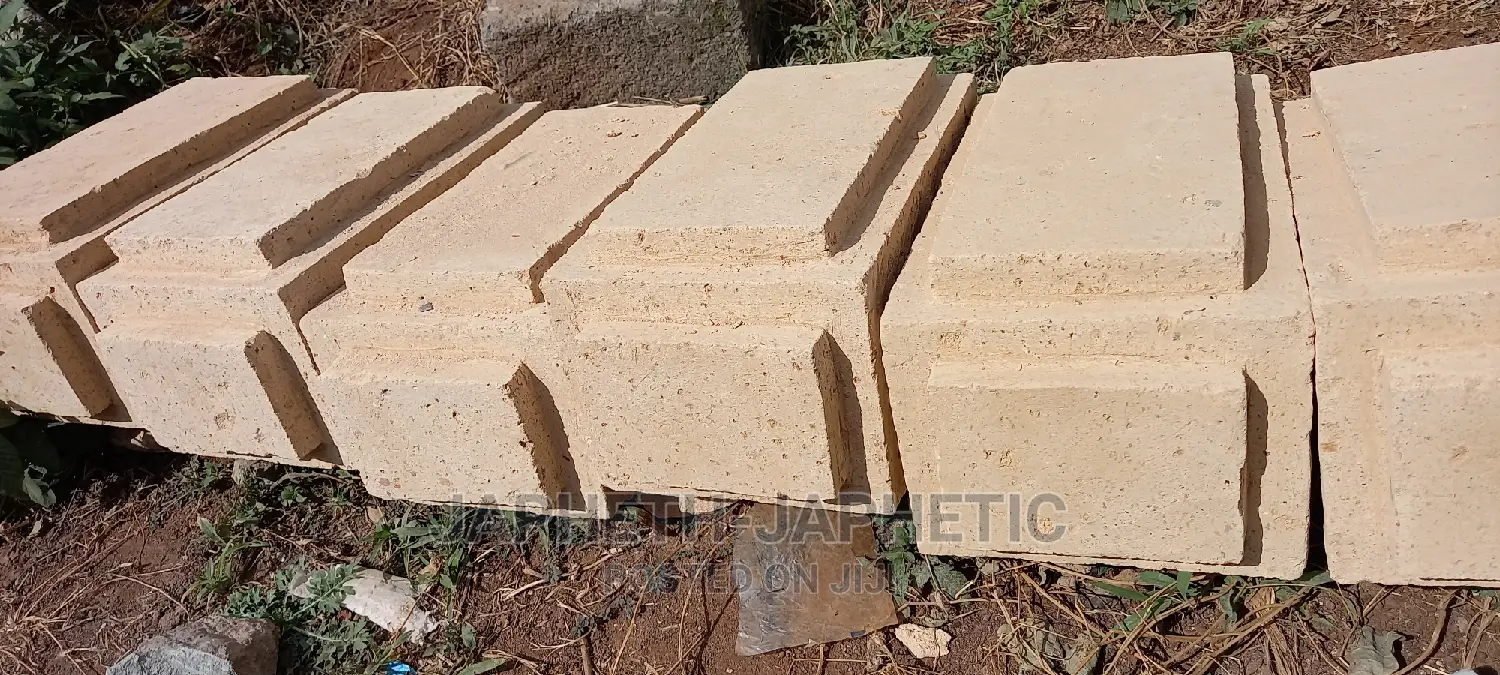 Brownish,Yellowish Stones