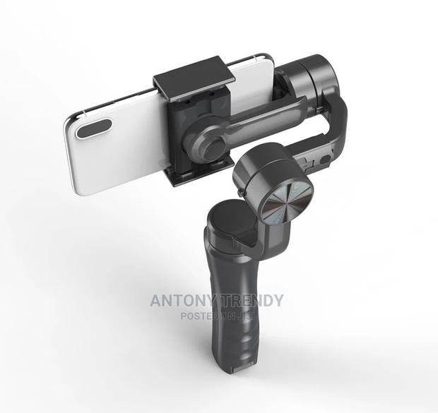 Anti Shake Selfie Stick Handheld Gimbal Stabilizer
