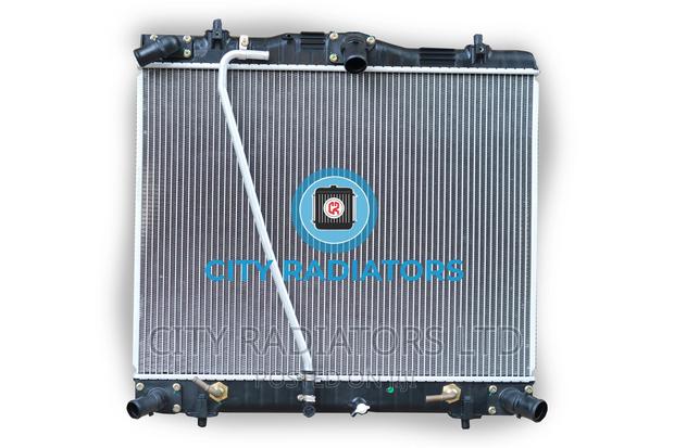 Toyota Hiace 7l New Aluminium Plastic Radiator on Sale