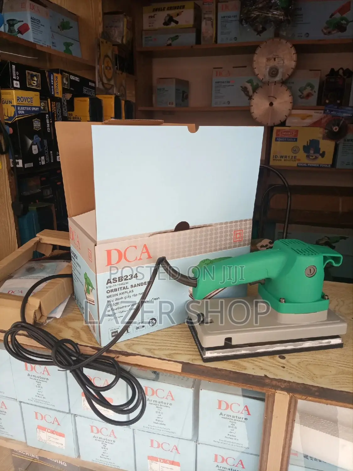 DCA Orbital Sander