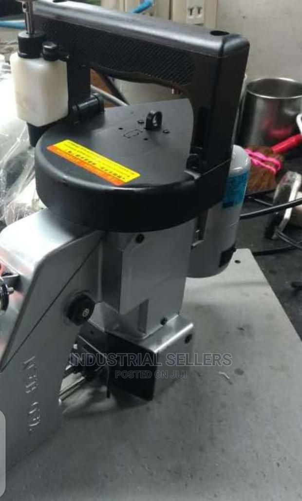 100% Assured Bag Closer - main view