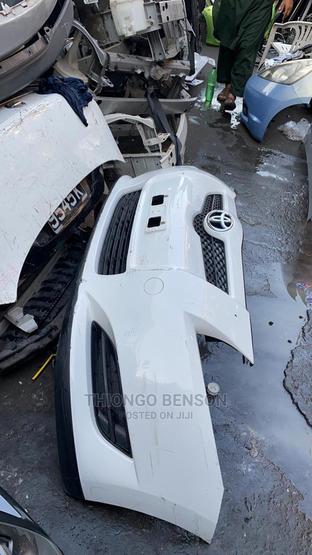 Toyota Auris 2007 Bumper - main view