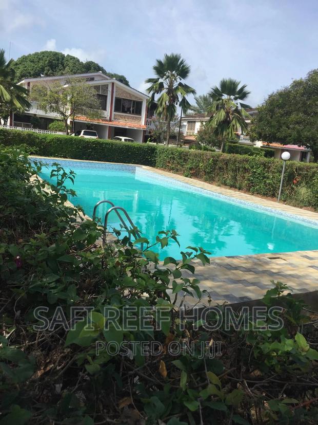 4bdrm Villa in Nyali for rent - main view