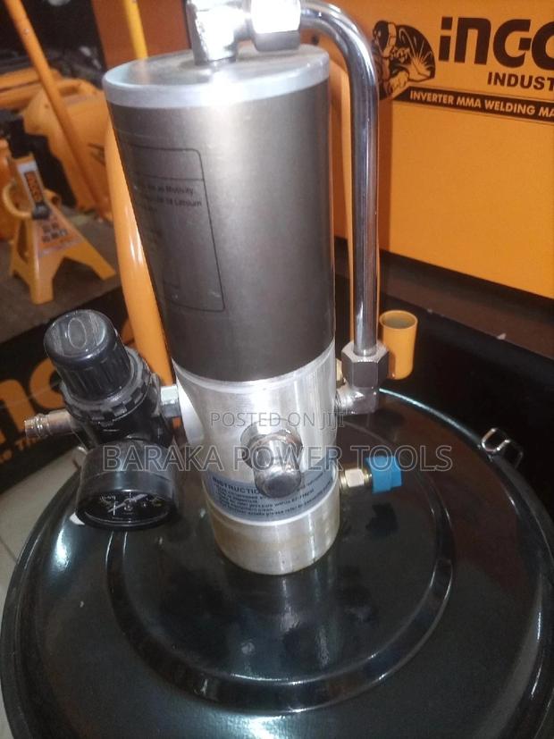 Pneumatic Greasing Bucket - thumbnail 3