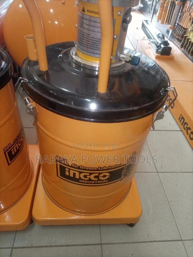 Pneumatic Greasing Bucket - main view