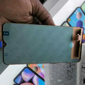 Valuable Samsung A20 Screens Replacement