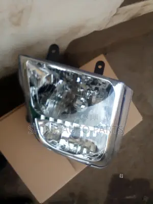 D-Max Headlight