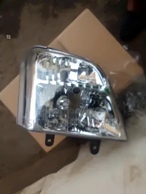 D-Max Headlight